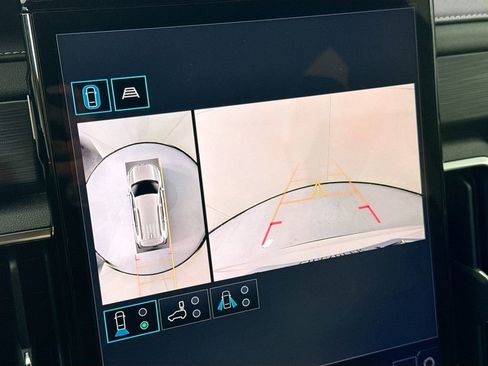 Used 2024 GMC Acadia Elevation w/ Luxury Package AWD/4WD image 15