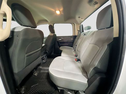 Used 2019 RAM 2500 Big Horn w/ Protection Group AWD/4WD image 10