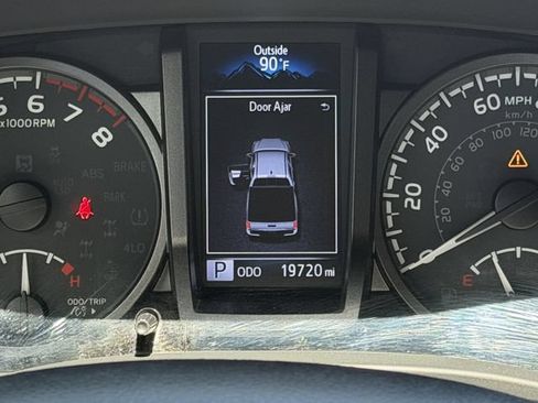Used 2022 Toyota Tacoma TRD Sport AWD/4WD image 16