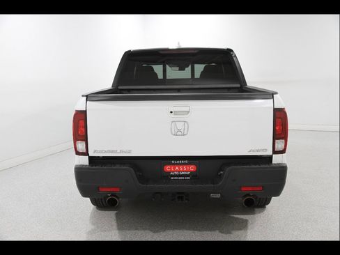 Certified 2023 Honda Ridgeline Black Edition image 19