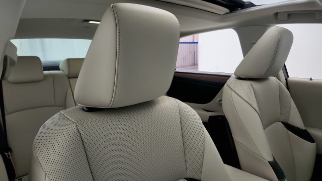 Used 2025 Lexus ES 350 w/ Premium Package FWD image 34