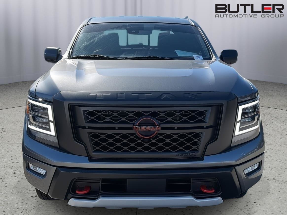 Used 2024 Nissan Titan PRO-4X w/ Off Road Protection Package AWD/4WD image 8