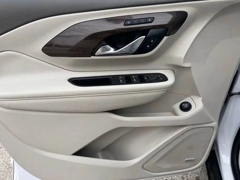 Used 2020 GMC Terrain Denali w/ Denali Premium Package image 11