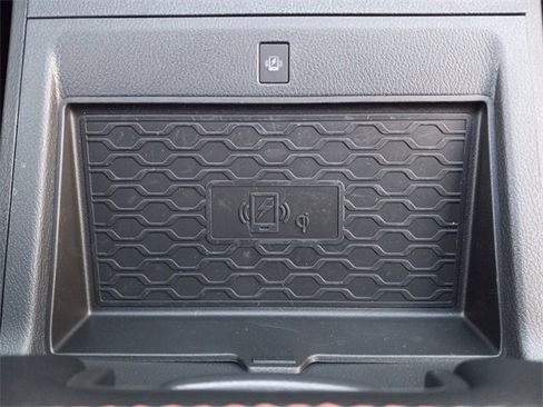 Used 2025 Nissan Frontier PRO-4X w/ Pro Convenience Package image 23