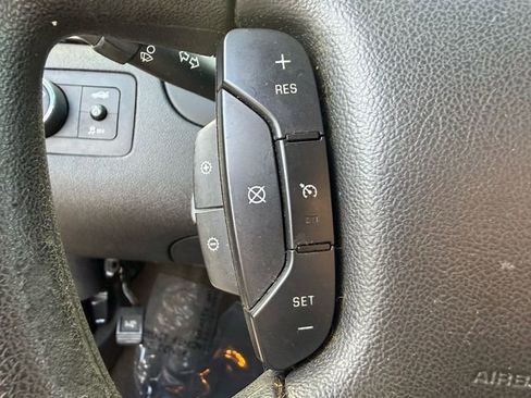 Used 2015 Chevrolet Impala LT w/ LT Sunroof Package image 27