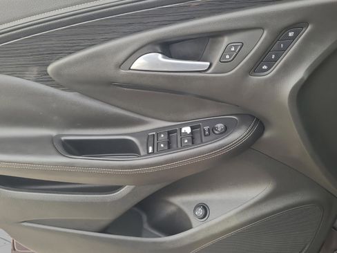 Used 2017 Buick Envision Essence image 26