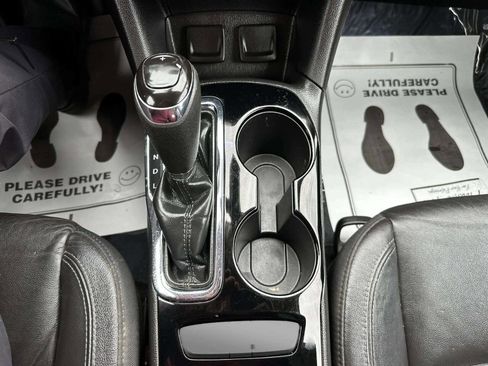 Used 2017 Chevrolet Cruze Premier image 23