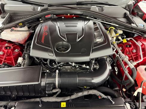 Used 2024 Alfa Romeo Giulia Veloce image 35