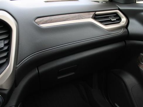 Used 2023 GMC Acadia Denali w/ Denali Technology Package AWD/4WD image 25
