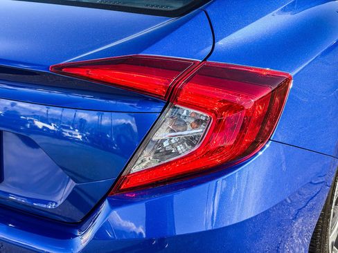 Used 2020 Honda Civic LX image 8