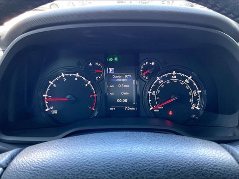 Used 2023 Toyota 4Runner SR5 Premium w/ Moonroof Package RWD image 20