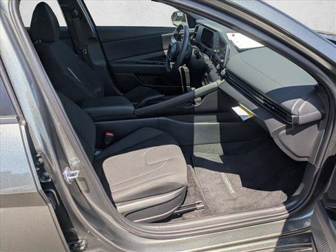Used 2026 Hyundai Elantra Sport FWD image 18