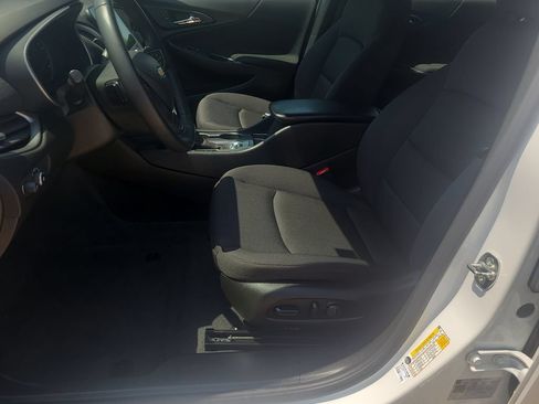 Used 2025 Chevrolet Malibu RS FWD image 14