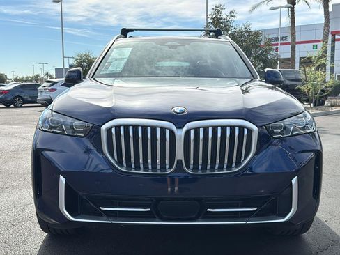 Used 2025 BMW X5 xDrive40i w/ Premium Package image 2