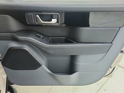 Used 2024 INEOS Grenadier Fieldmaster Edition image 26