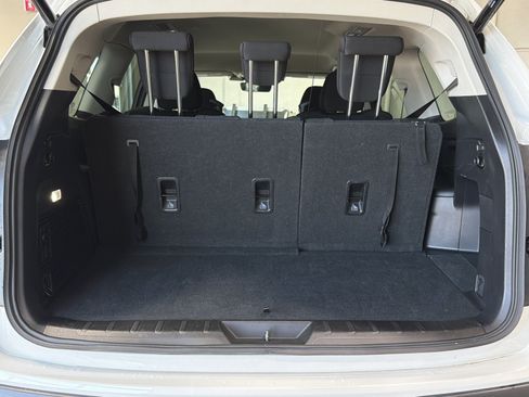 Certified 2025 Subaru Ascent Premium AWD/4WD image 18