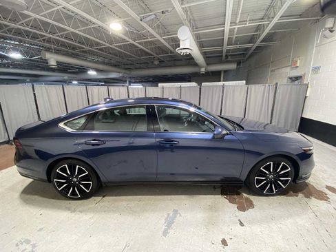 Used 2025 Honda Accord Touring image 27
