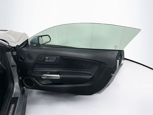 Used 2022 Ford Mustang Premium RWD image 30