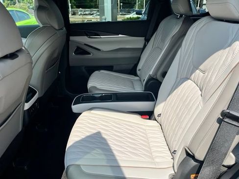 Used 2026 INFINITI QX60 Autograph w/ Dark Cargo Package AWD/4WD image 12