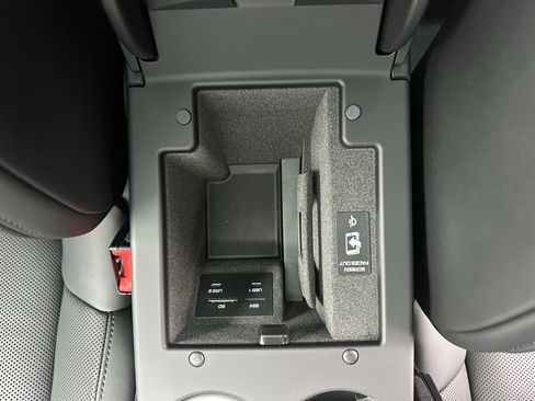 Used 2026 Porsche Macan S image 24