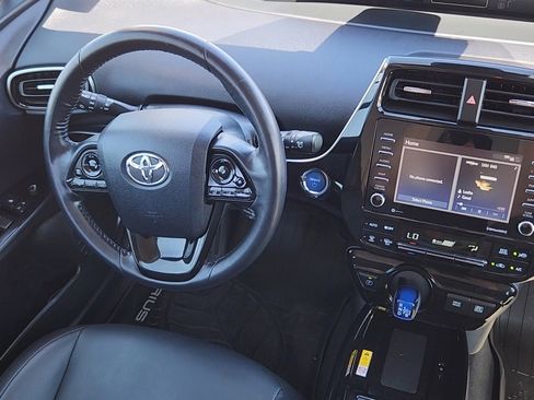 Used 2021 Toyota Prius XLE AWD/4WD image 5