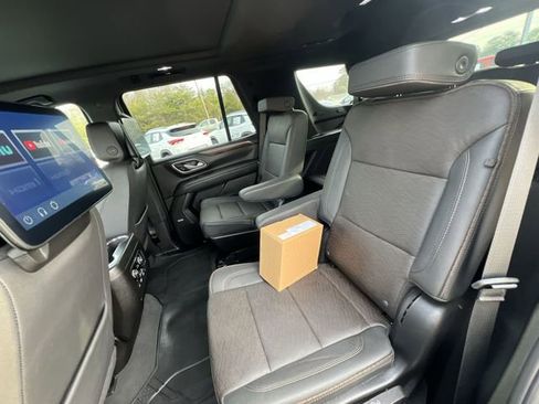 Certified 2024 Chevrolet Tahoe High Country w/ Advanced Technology Package image 31