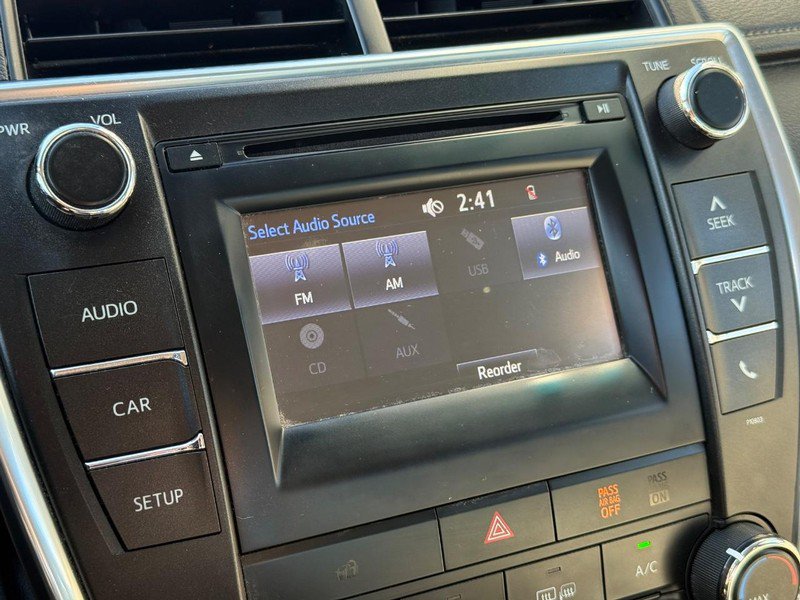 Used 2015 Toyota Camry SE FWD image 23