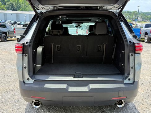 Certified 2023 Chevrolet Traverse RS w/ LPO, Floor Liner Package AWD/4WD image 12