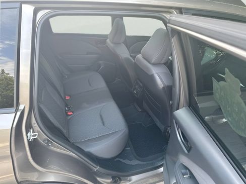 Used 2025 Subaru Forester Premium AWD/4WD image 25