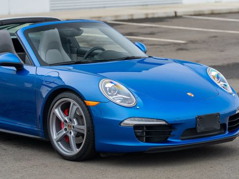 Used 2015 Porsche 911 Targa 4S image 29