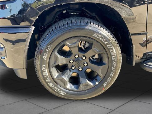 New 2026 RAM 1500 Express AWD/4WD image 11