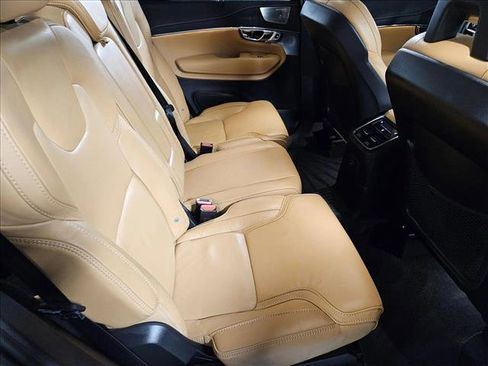 Used 2021 Volvo XC90 T8 Inscription w/ Advanced Package image 20