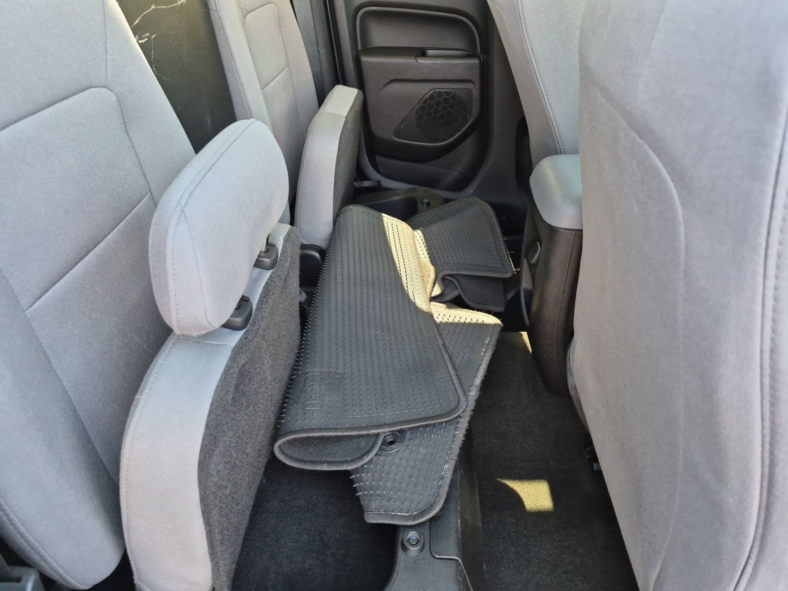 Used 2016 Chevrolet Colorado W/T RWD image 27