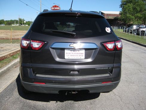 Used 2015 Chevrolet Traverse LT FWD image 5