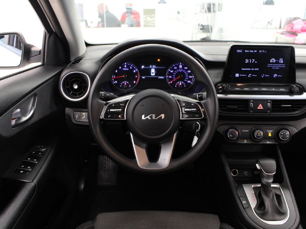 Used 2023 Kia Forte LXS w/ LXS Technology Package FWD image 19