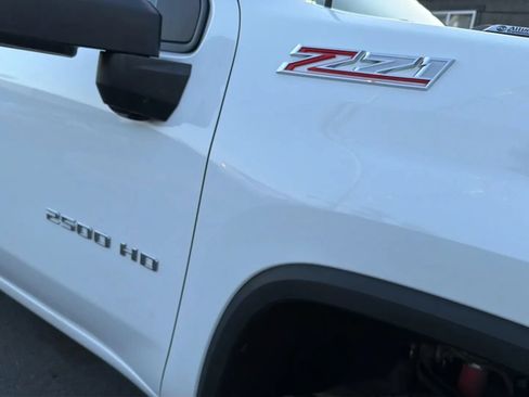 Used 2022 Chevrolet Silverado 2500 LT w/ Convenience Package AWD/4WD image 13