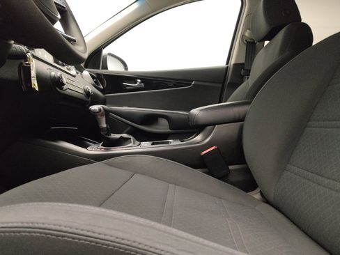 Used 2020 Kia Sorento L FWD image 17
