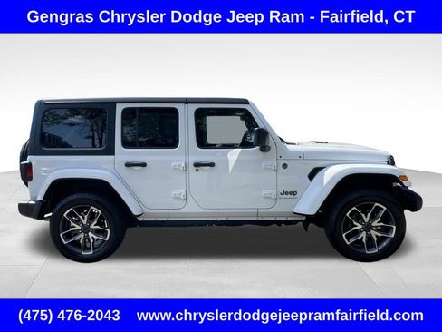 Used 2024 Jeep Wrangler Unlimited w/ Convenience Group AWD/4WD image 6