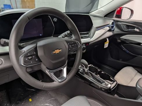 New 2026 Chevrolet Trax LT w/ Driver Confidence Package FWD image 17