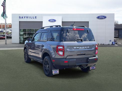 Used 2025 Ford Bronco Sport Badlands w/ Badlands Tech Package AWD/4WD image 4