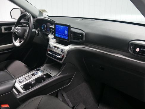 Certified 2023 Ford Explorer XLT image 15