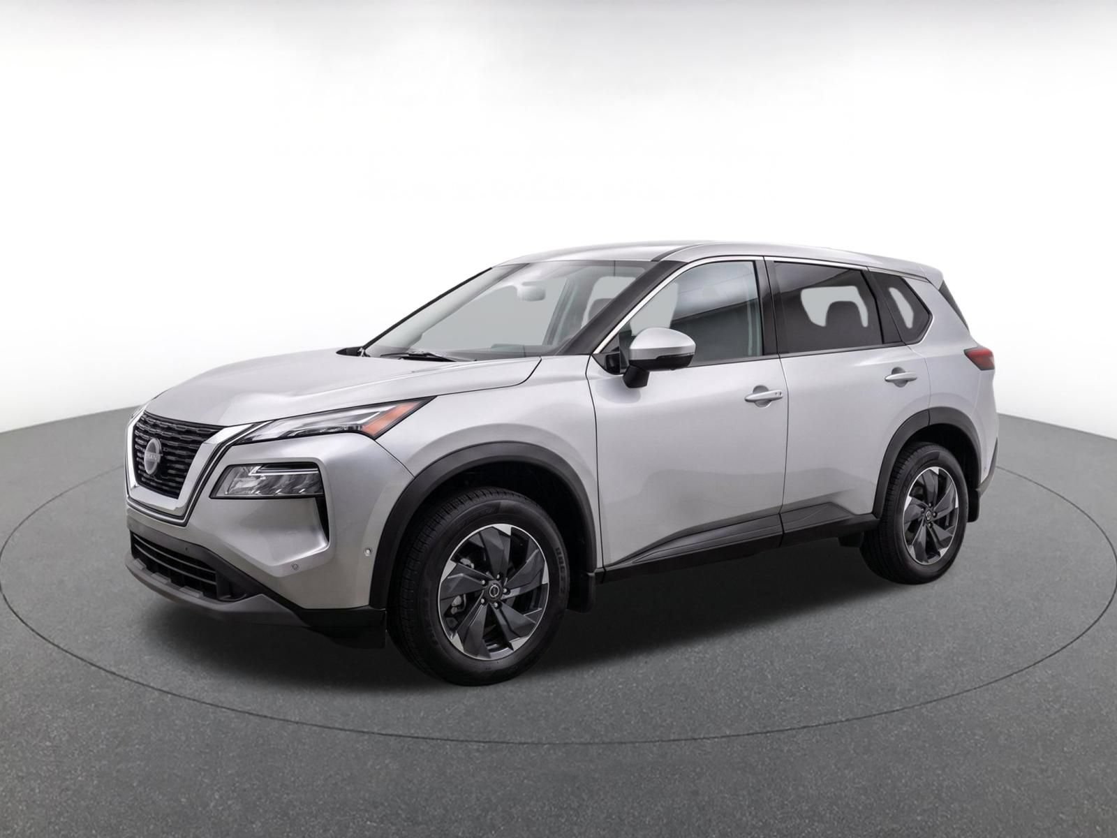 Used 2025 Nissan Rogue SV AWD/4WD image 3
