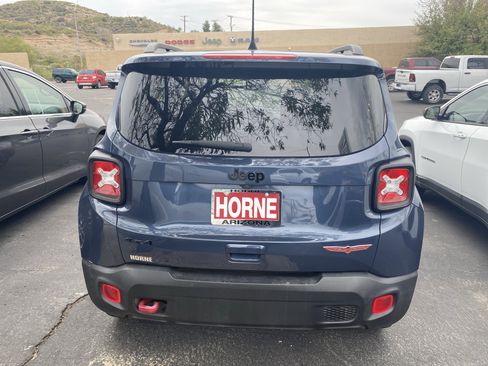 Used 2023 Jeep Renegade Trailhawk image 3