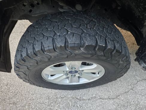 Used 2018 Ford F150 XLT AWD/4WD image 12