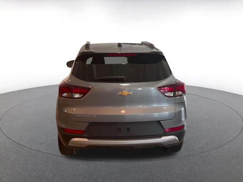 Used 2025 Chevrolet TrailBlazer LT image 12