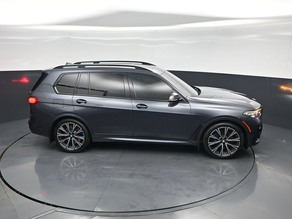Used 2020 BMW X7 M50i w/ Dynamic Handling Package AWD/4WD image 53