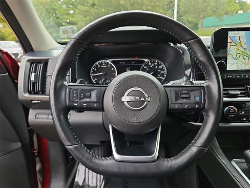 Certified 2022 Nissan Pathfinder SL image 23