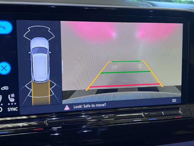 Certified 2024 Volkswagen Atlas SE FWD image 26