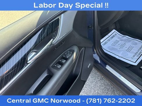 Used 2024 Cadillac XT6 Premium Luxury AWD/4WD image 14