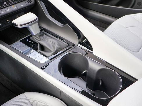 New 2026 Hyundai Elantra Limited image 20